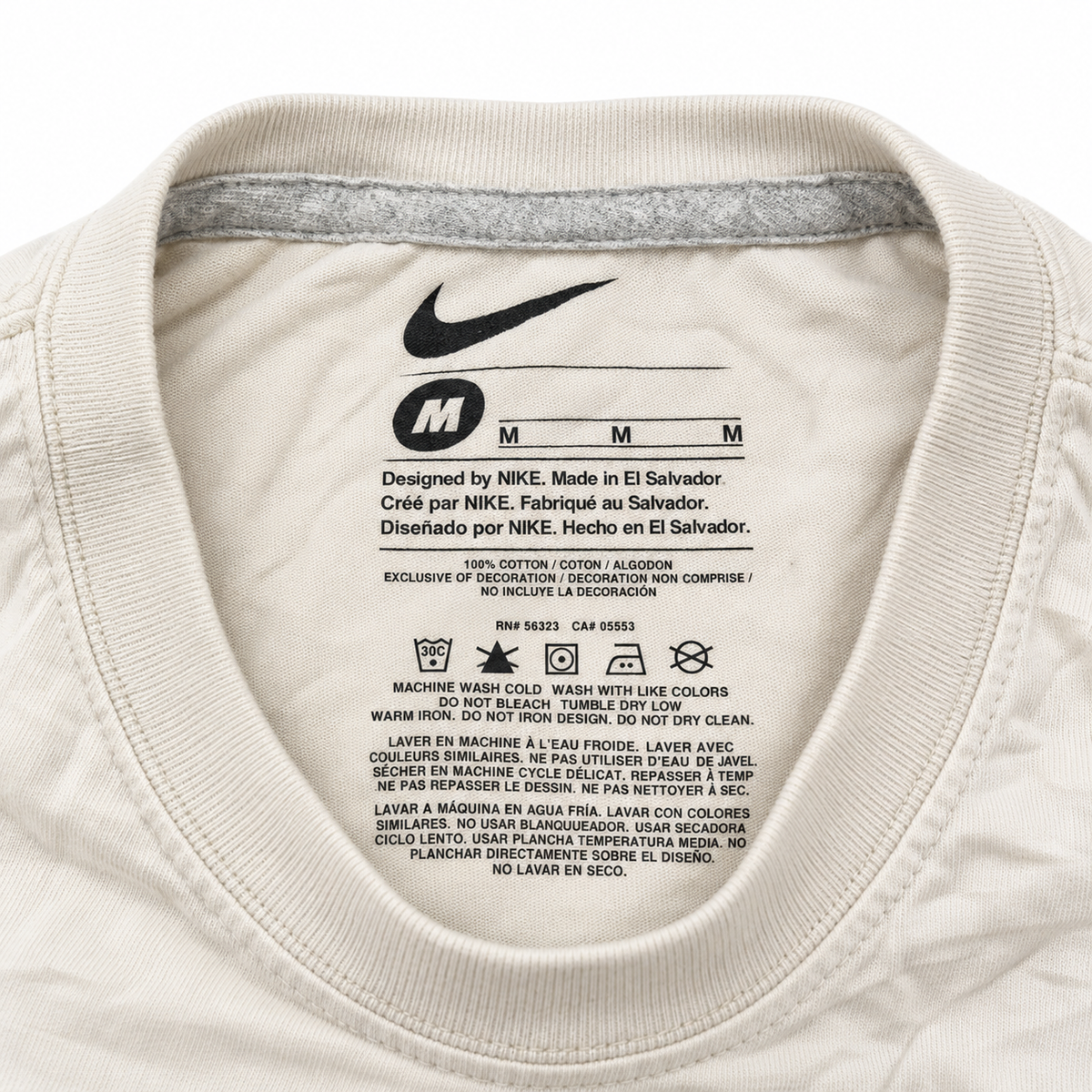Nike Just Do It T-Shirt in Cremeweiß