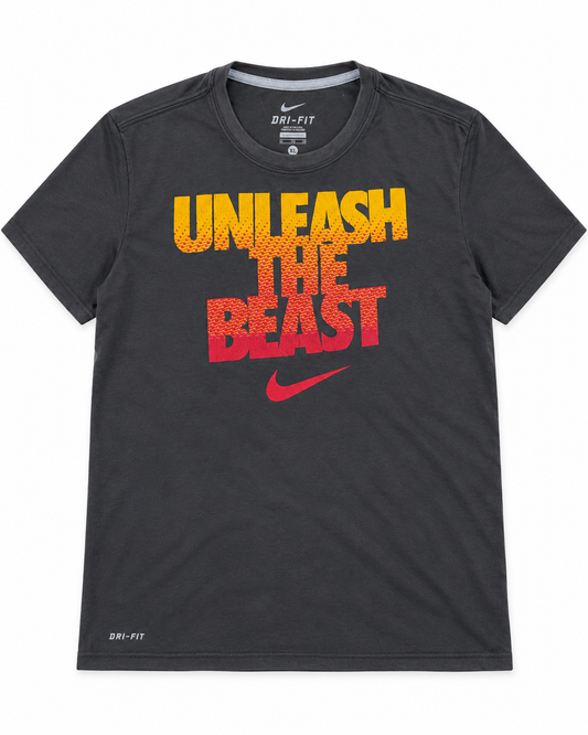 Nike Dri-FIT Unleash the Beast T-Shirt in Schwarz