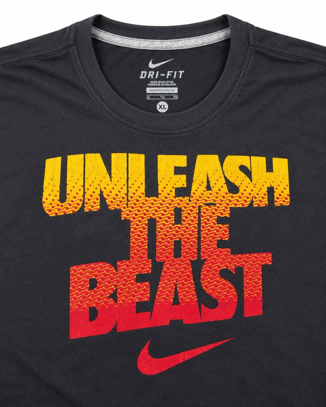 Nike Dri-FIT Unleash the Beast T-Shirt in Schwarz