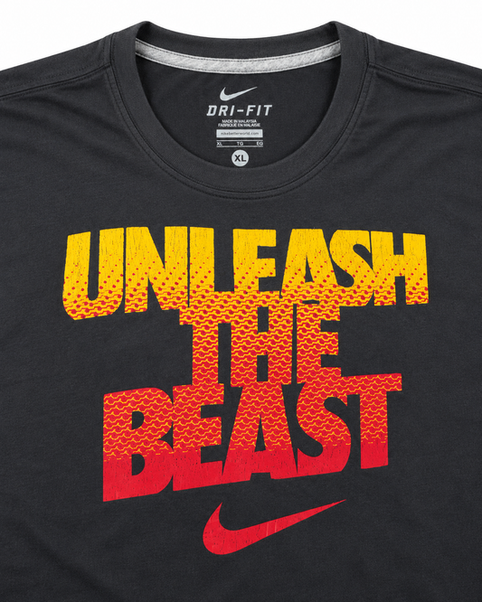 Nike Dri-FIT Unleash the Beast T-Shirt in Schwarz