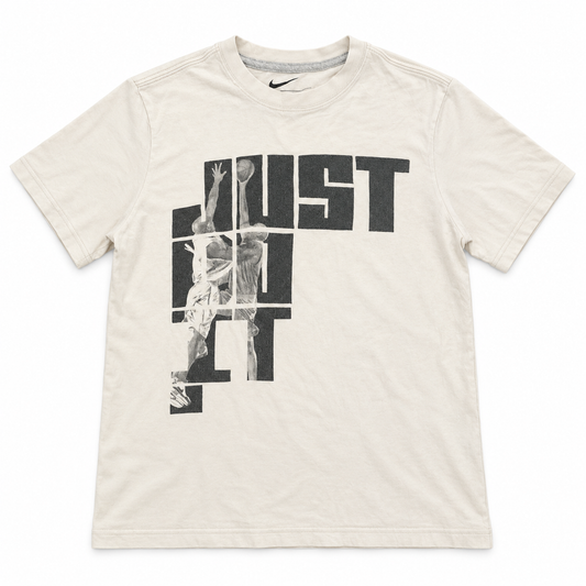 Nike Just Do It T-Shirt in Cremeweiß